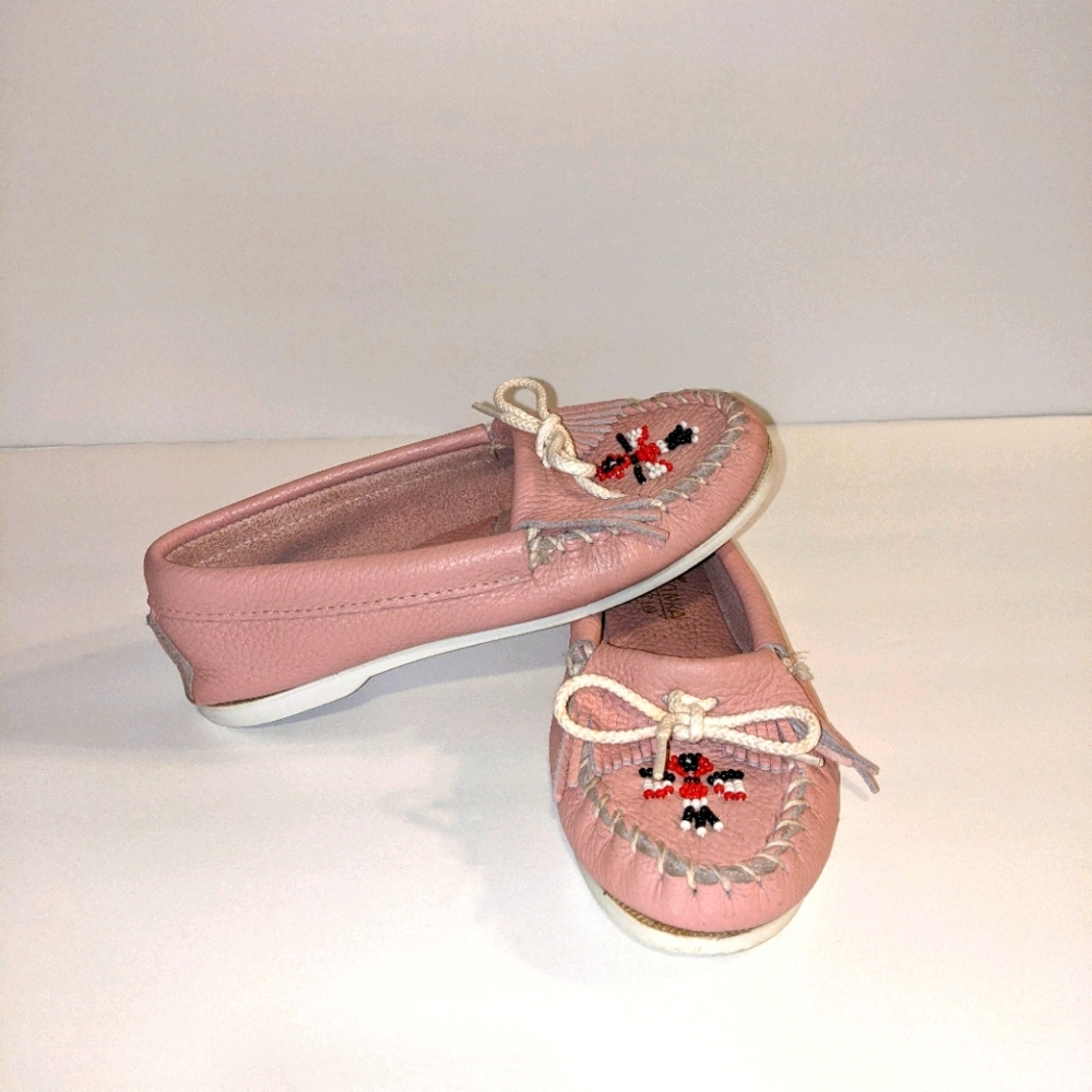 Minnetonka Moccasins Thunderbird Pink Leather